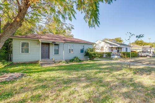 5032 Hartford Dr, River Oaks, TX, 76114-3001 | Card Image