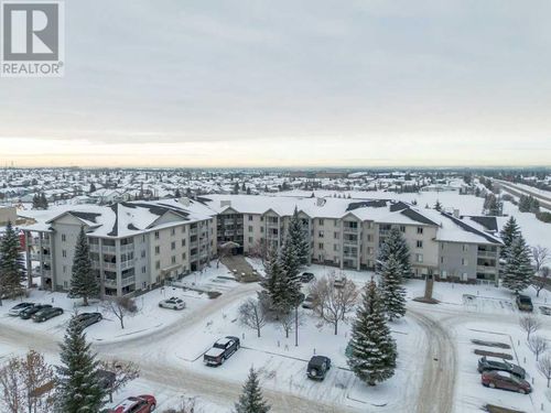 211-60 Lawford Ave, Red Deer, AB, T4R3E9 | Card Image