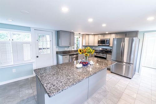 1 Old Coach Rd, New Boston, NH, 03070-3913 | Card Image