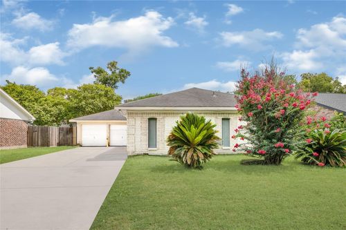 12726 Westella Dr, Houston, TX, 77077-3806 | Card Image