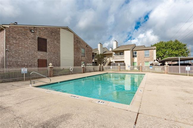 POOL AMENITY | Image 25