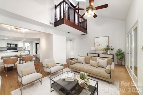 606 N Graham St, Charlotte, NC, 28202-1440 | Card Image