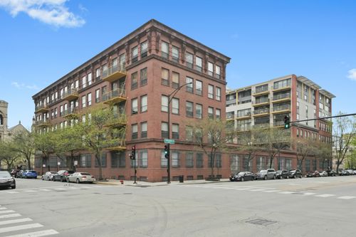 apt-627-1910 S Indiana Ave, Chicago, IL, 60616-4331 | Card Image