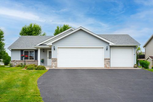 2303 Vermont Dr, Sartell, MN, 56377-4542 | Card Image