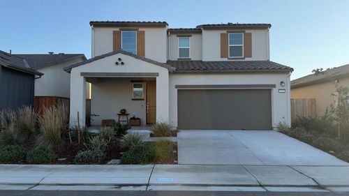 3252 Hayduke St, Manteca, CA, 95337-7021 | Card Image