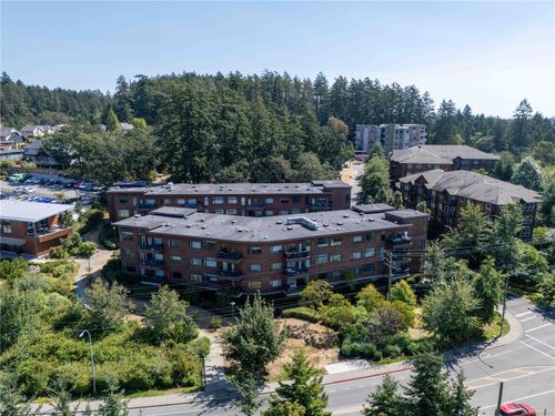 107-170 Nursery Hill Dr, View Royal, BC, V9B0P2 | Card Image