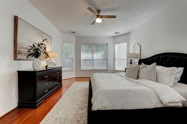 7810 Timber View Ct, House other with 4 bedrooms, 4 bathrooms and 2 parking in Houston TX | Image 32