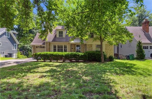 5325 Norwood St, Fairway, KS, 66205-2647 | Card Image