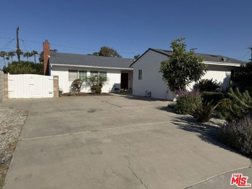 1051 Gill Ave, Port Hueneme, CA, 93041-2850 | Card Image