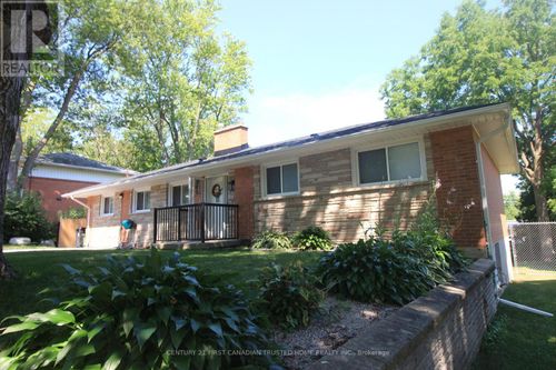 133 Deer Park Cir, London, ON, N6H3B9 | Card Image