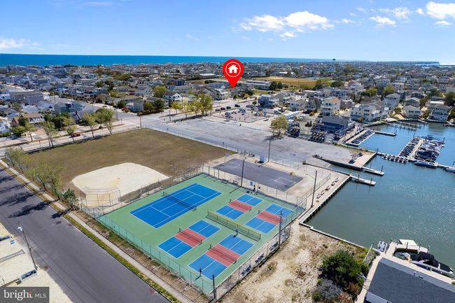 106 S Barnegat Ave, House other with 5 bedrooms, 2 bathrooms and null parking in Surf City NJ | Image 55