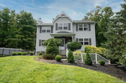 7 Laura Road, Monroe, NY, 10950 | Card Image