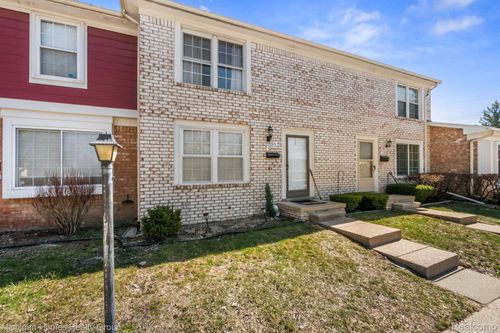 2775 Seaton Circuit W, Warren, MI, 48091-1682 | Card Image