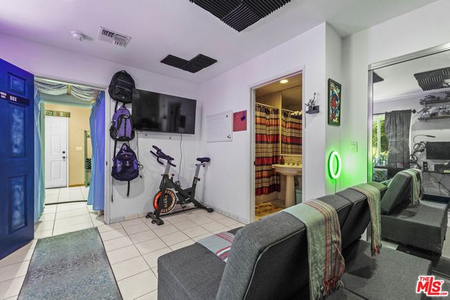 21683 Wo He Lo Trl, House other with 3 bedrooms, 4 bathrooms and null parking in Chatsworth CA | Image 4