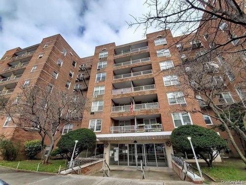 5e-60-11 Broadway, Woodside, NY, 11377-2111 | Card Image