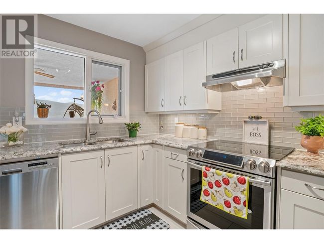 105 - 4460 Ponderosa Dr, Townhouse with 3 bedrooms, 3 bathrooms and 1 parking in Peachland BC | Image 15