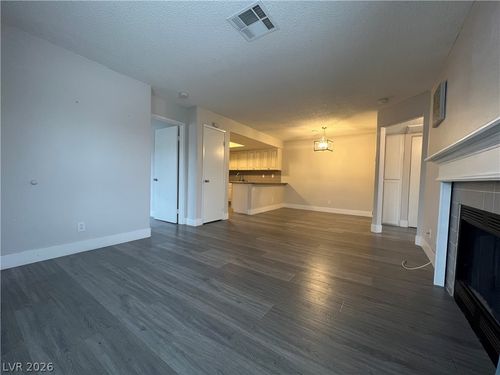 238-3450 Erva St, Las Vegas, NV, 89117-6320 | Card Image