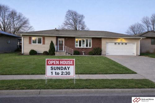 1906 Hoyt St, Beatrice, NE, 68310-2605 | Card Image