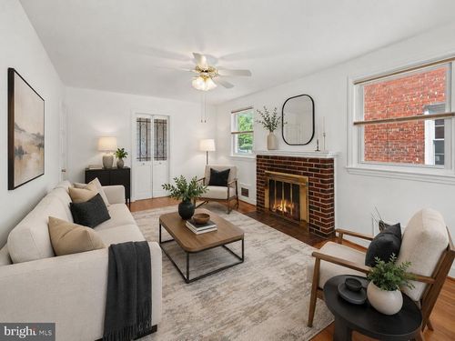 4504 20th St Ne, WASHINGTON, DC, 20018-3327 | Card Image