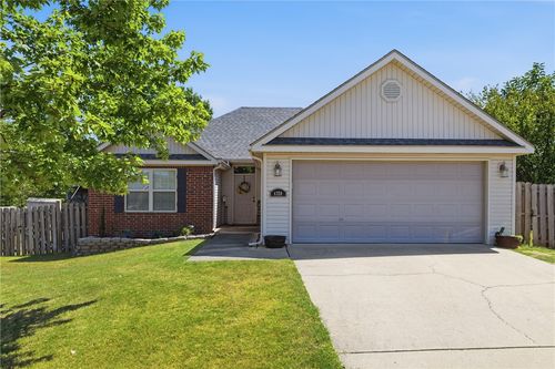 4339 Beacon Ct, Springdale, AR, 72764-8233 | Card Image