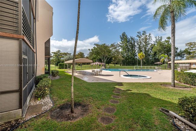APT-106 - 6451 N University Dr, Condo with 2 bedrooms, 2 bathrooms and null parking in Tamarac FL | Image 19