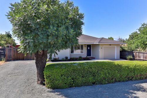 80 Roosevelt Ave, San Martin, CA, 95046-9401 | Card Image