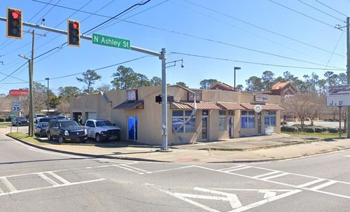 1911 N Ashley St, Valdosta, GA, 31602-3026 | Card Image