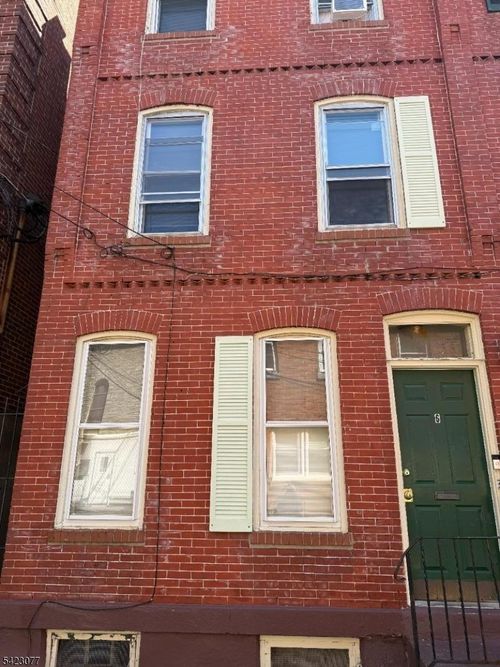 6 Peace St, Trenton, NJ, 08608-2004 | Card Image