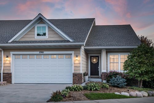 2961 Highwood Dr, Chanhassen, MN, 55317-4437 | Card Image