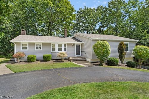 6 Brandywine Rise, Green Brook, NJ, 08812-1815 | Card Image