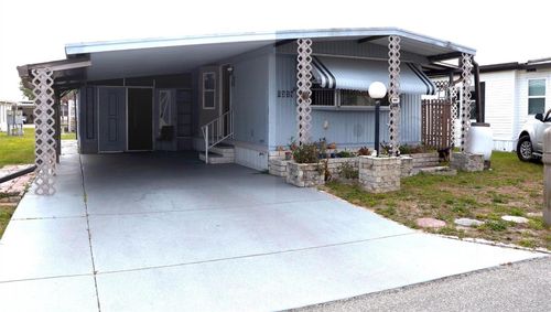 5318 Astrid Dr, ZEPHYRHILLS, FL, 33541-2003 | Card Image