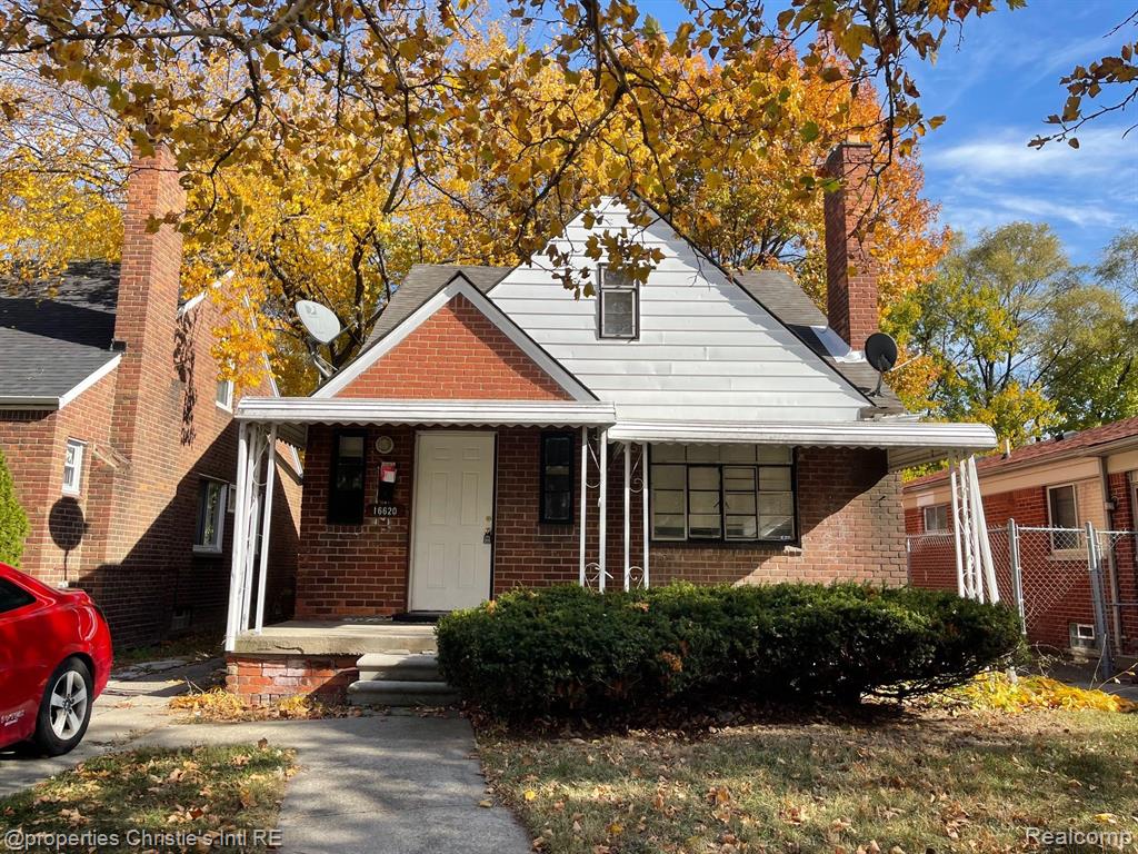 Robson St, Detroit, MI 48235