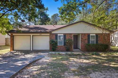 12621 Valleywood Dr, Little Rock, AR, 72211-3352 | Card Image