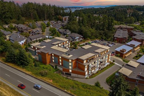 210-110 Presley Pl, View Royal, BC, V9B0H5 | Card Image
