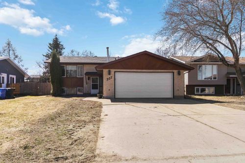 307 Cornwall Dr, Fort Mcmurray, AB, T9K1G7 | Card Image