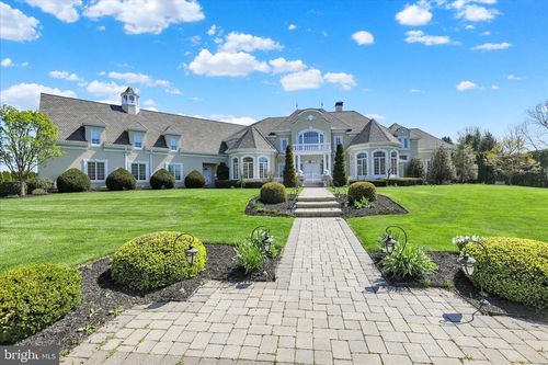 1000 Bluestone Dr, LITITZ, PA, 17543-7632 | Card Image