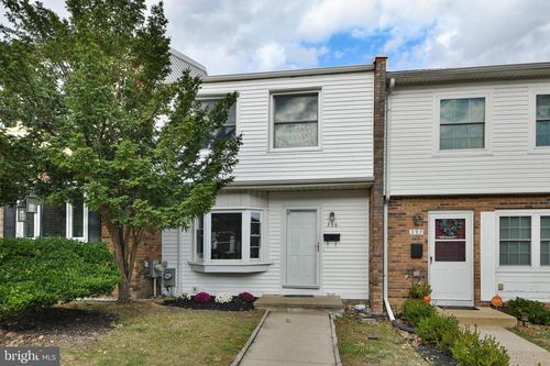 396 Rutgers Ct, BENSALEM, PA, 19020-8201 | Card Image