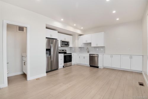 unit-2-1395 Xavier St, Denver, CO, 80204-3070 | Card Image