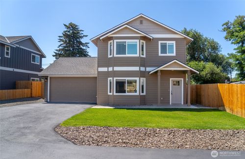 612 Laura Ln, Ellensburg, WA, 98926-6105 | Card Image