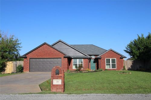 39 Ne Deerfield Drive, Elgin, OK, 73538 | Card Image