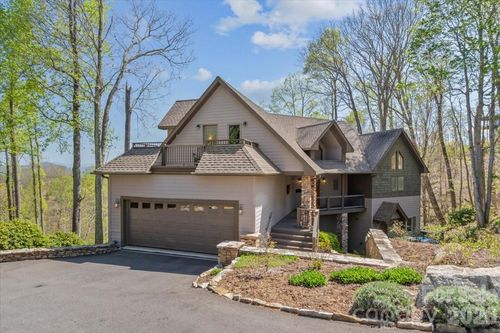 410 Spring House Dr, Burnsville, NC, 28714-1066 | Card Image