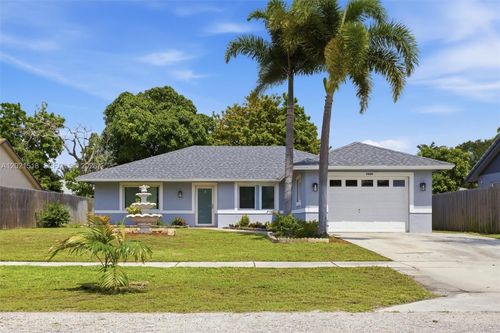 7434-7434 Thatcher Ave, Lake Worth, FL, 33462 | Card Image