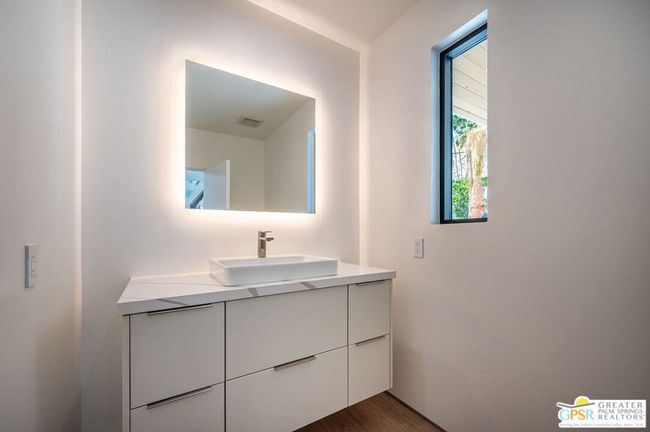 310 W Crestview Dr, House other with 3 bedrooms, 4 bathrooms and 2 parking in Palm Springs CA | Image 31