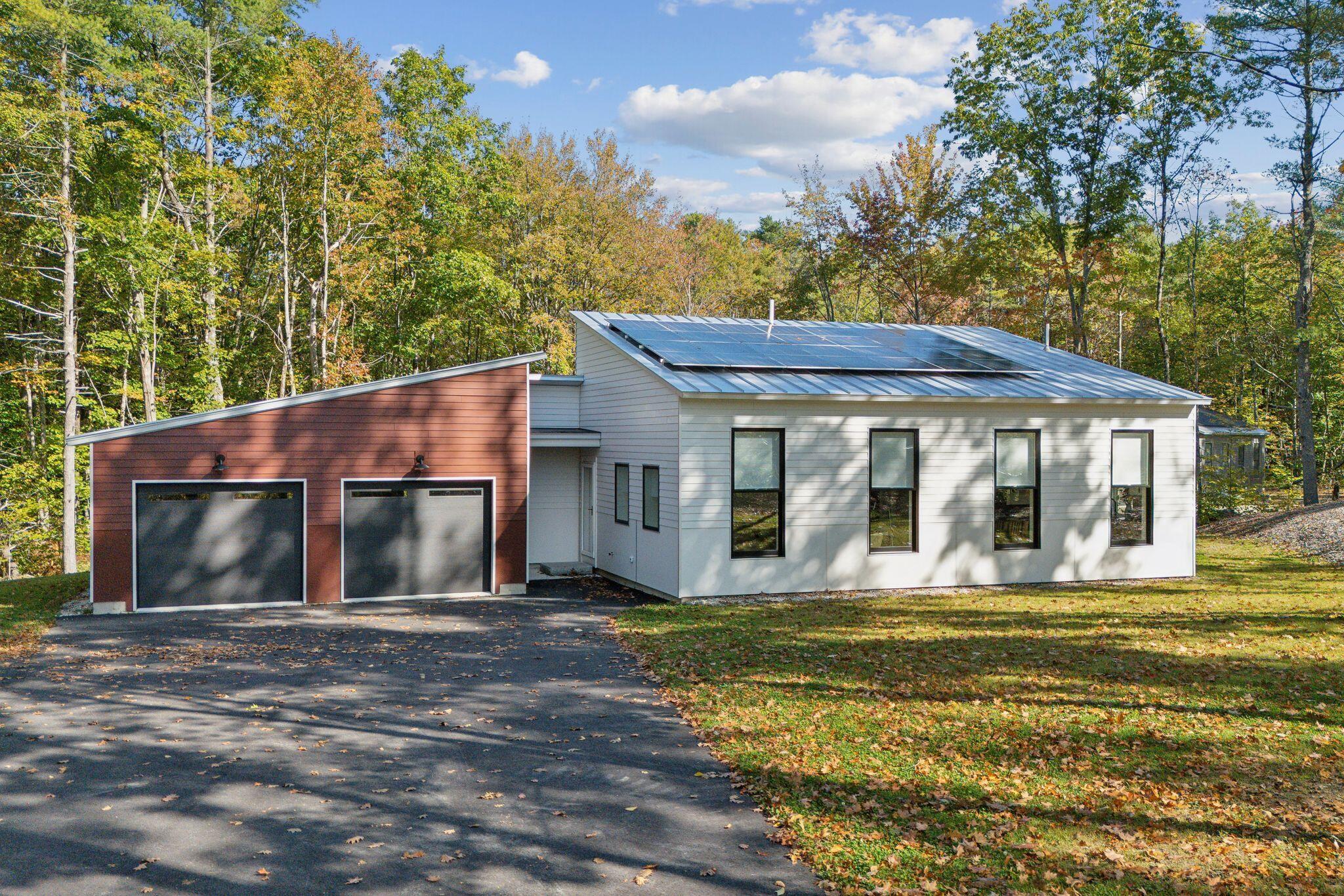 Mattie Ln, Durham, ME 04222