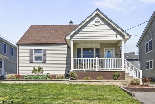 63 Coldevin Rd, Clark, NJ, 07066-1206 | Card Image