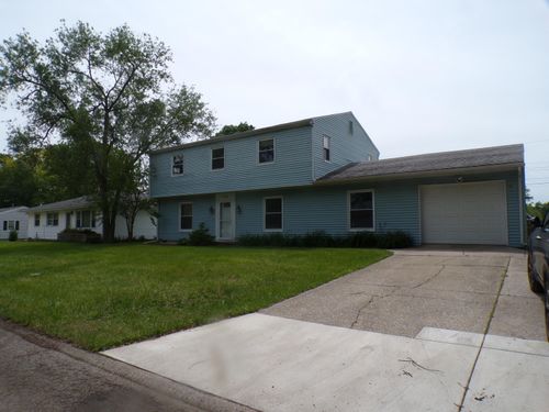 378 Briarwood Dr, Valparaiso, IN, 46385 | Card Image