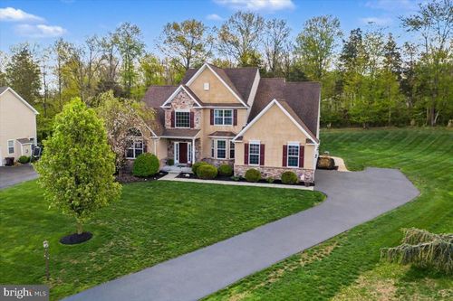 108 Matthew Ln, Gilbertsville, PA, 19525-9364 | Card Image