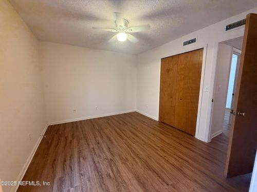 14-702 Meadowbrook Dr, ORANGE PARK, FL, 32073-7504 | Card Image