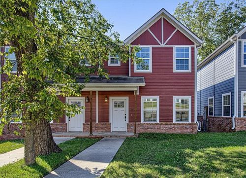1-1427 E Huntsville Rd, Fayetteville, AR, 72701-1117 | Card Image