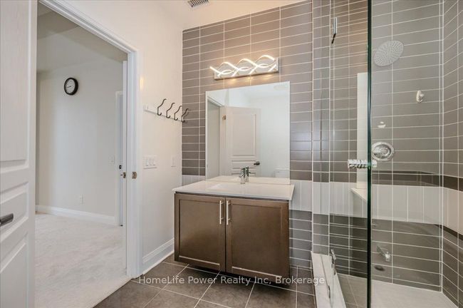 2102 - 1 Hurontario St, Condo with 2 bedrooms, 3 bathrooms and null parking in Mississauga ON | Image 34